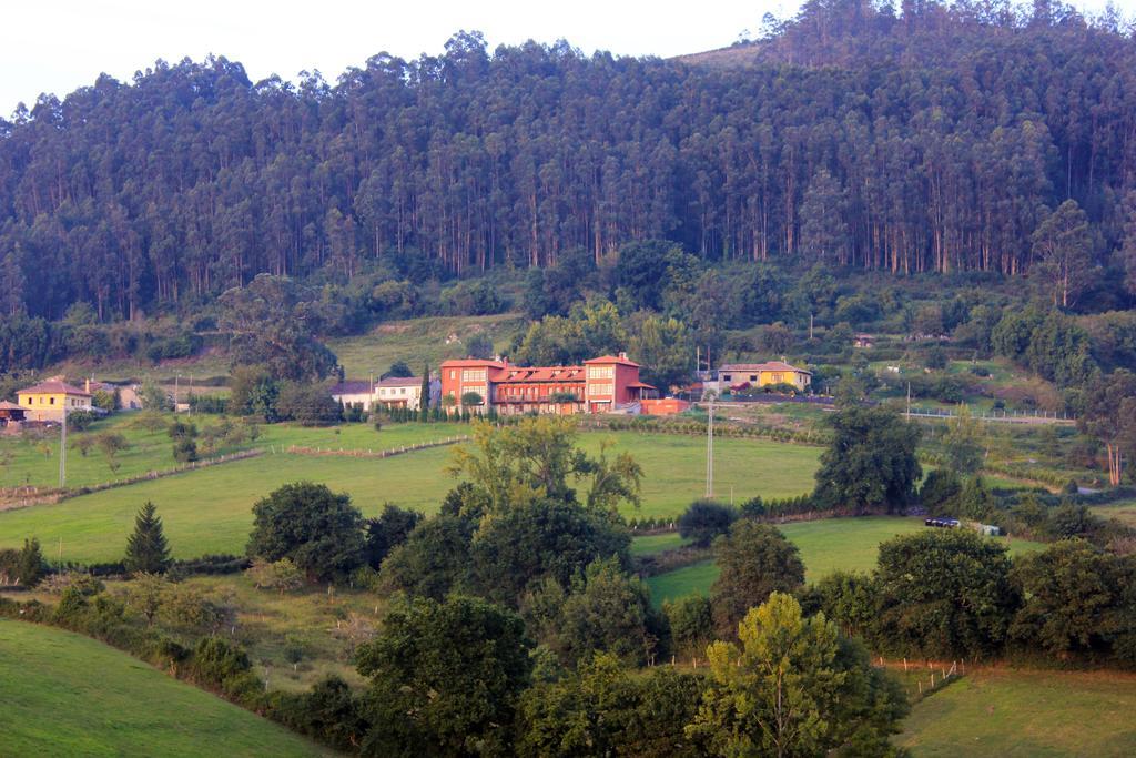 Escuelas De Fuentes Villaviciosa  Esterno foto