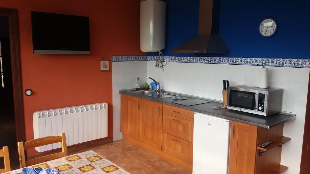 Escuelas De Fuentes Villaviciosa  Esterno foto