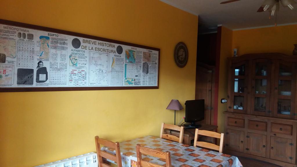 Escuelas De Fuentes Villaviciosa  Esterno foto